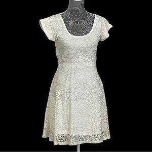 White Lace Open Back Mini Floral Dress Size Large